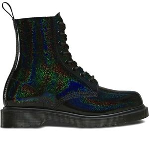 Doc Marten Pascal Boots in Petrol